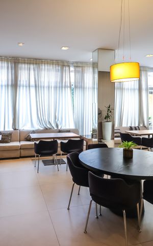 Studio à venda com 28m², 1 quarto e sem vaga Studio à venda com 28m², 1 quarto e sem vagaÁrea comum - Salão de festas