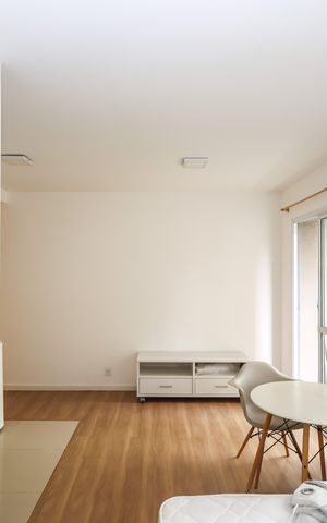 Studio à venda com 28m², 1 quarto e sem vaga Studio à venda com 28m², 1 quarto e sem vaga Sala/Quarto e Cozinha