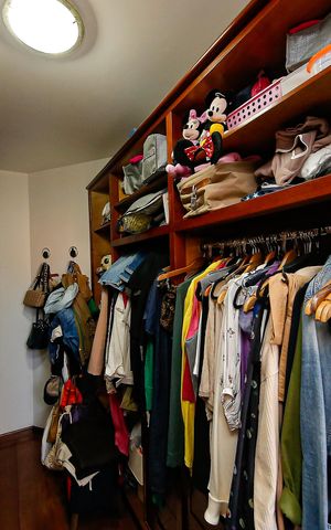 Casa à venda com 320m², 4 quartos e 7 vagasCloset da suíte 1