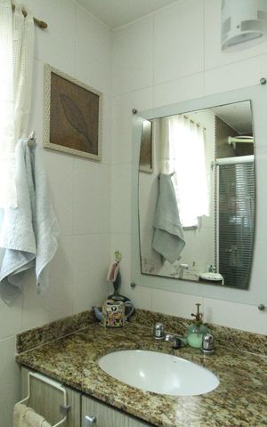 Casa à venda com 119m², 2 quartos e 1 vagaBanheiro da suíte 