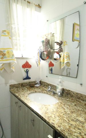Casa à venda com 119m², 2 quartos e 1 vagaBanheiro social
