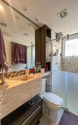 Apartamento à venda com 64m², 2 quartos e 1 vaga Apartamento à venda com 64m², 2 quartos e 1 vagaBanheiro