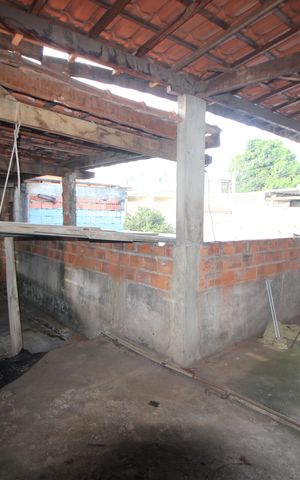 Casa à venda com 110m², 3 quartos e 1 vagaÁrea de Serviço