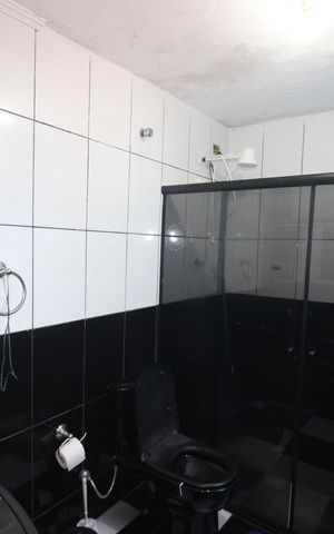 Casa à venda com 110m², 3 quartos e 1 vagaBanheiro