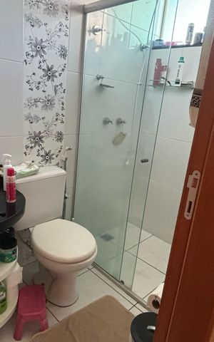 Casa à venda com 250m², 3 quartos e 2 vagas Casa à venda com 250m², 3 quartos e 2 vagasBanheiro 2