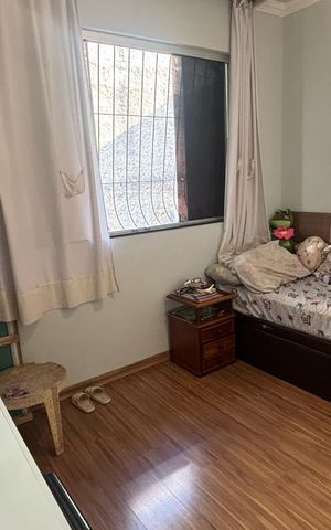 Casa à venda com 250m², 3 quartos e 2 vagas Casa à venda com 250m², 3 quartos e 2 vagasQuarto 2
