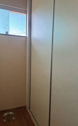 Casa à venda com 250m², 3 quartos e 2 vagas Casa à venda com 250m², 3 quartos e 2 vagasCloset
