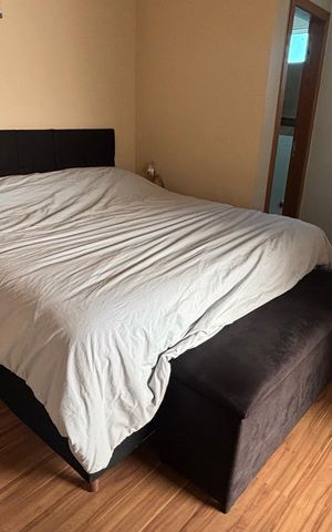 Casa à venda com 250m², 3 quartos e 2 vagas Casa à venda com 250m², 3 quartos e 2 vagasQuarto 1