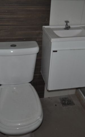 Apartamento à venda com 75m², 2 quartos e sem vagaBanheiro