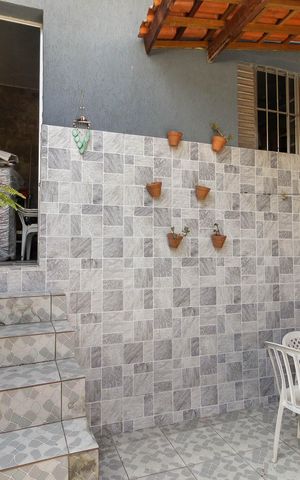 Casa à venda com 70m², 2 quartos e 2 vagas Casa à venda com 70m², 2 quartos e 2 vagasEdícula