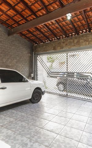 Casa à venda com 70m², 2 quartos e 2 vagas Casa à venda com 70m², 2 quartos e 2 vagasGaragem
