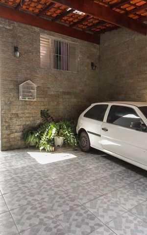 Casa à venda com 70m², 2 quartos e 2 vagas Casa à venda com 70m², 2 quartos e 2 vagasGaragem