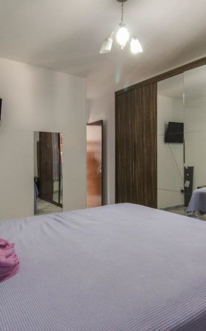 Casa à venda com 70m², 2 quartos e 2 vagas Casa à venda com 70m², 2 quartos e 2 vagasSuíte