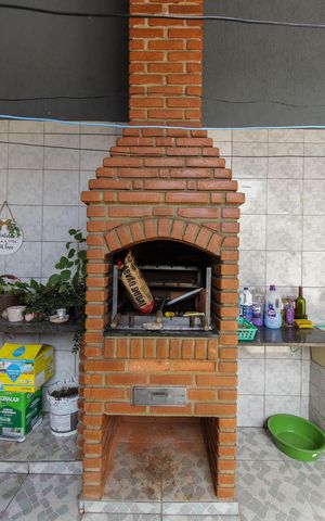 Casa à venda com 70m², 2 quartos e 2 vagas Casa à venda com 70m², 2 quartos e 2 vagasChurrasqueira