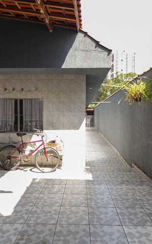 Casa à venda com 70m², 2 quartos e 2 vagas Casa à venda com 70m², 2 quartos e 2 vagasChurrasqueira