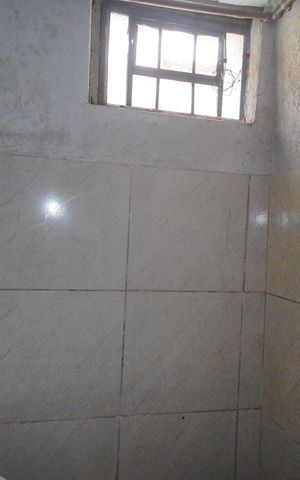 Casa para alugar com 180m², 2 quartos e 3 vagasBanheiro 2