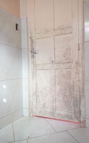 Casa para alugar com 180m², 2 quartos e 3 vagasBanheiro 1