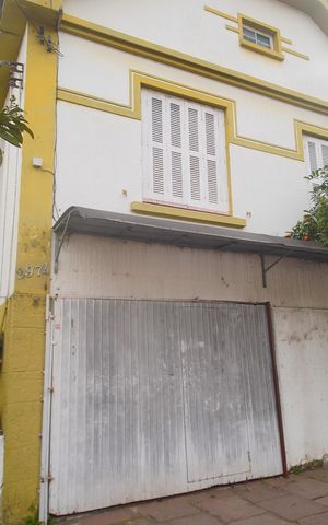 Casa para alugar com 180m², 2 quartos e 3 vagasFachada