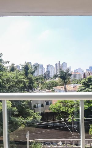 Casa de condomínio à venda com 350m², 3 quartos e 3 vagas Casa de condomínio à venda com 350m², 3 quartos e 3 vagasVaranda da Sala das Suites