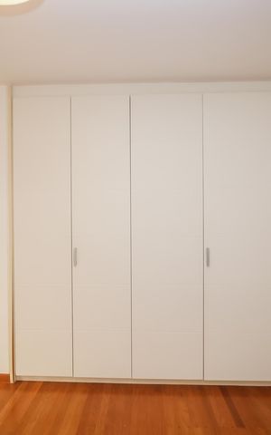 Casa de condomínio à venda com 350m², 3 quartos e 3 vagas Casa de condomínio à venda com 350m², 3 quartos e 3 vagasSuite 2