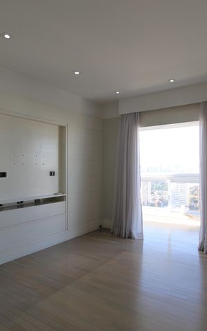 Apartamento à venda com 234m², 3 quartos e 4 vagasQuarto 2 - Suíte
