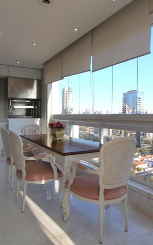 Apartamento à venda com 234m², 3 quartos e 4 vagasVaranda