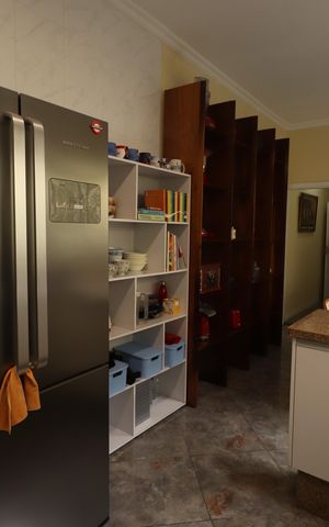 Casa à venda com 235m², 3 quartos e 2 vagasCozinha
