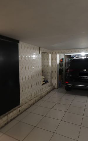 Casa à venda com 235m², 3 quartos e 2 vagasGaragem