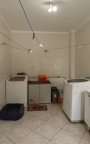 Casa à venda com 235m², 3 quartos e 2 vagasÁrea de Serviço 2