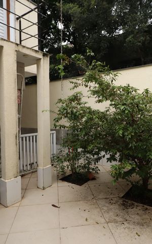 Casa à venda com 235m², 3 quartos e 2 vagasQuintal