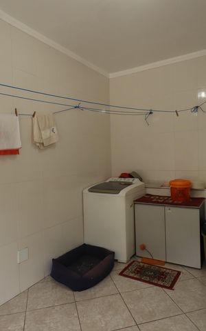 Casa à venda com 235m², 3 quartos e 2 vagasÁrea de Serviço 2