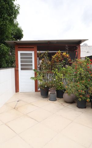 Casa à venda com 235m², 3 quartos e 2 vagasTerraço 1