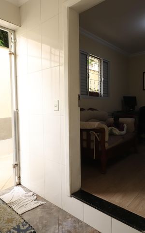 Casa à venda com 235m², 3 quartos e 2 vagasÁrea de Serviço