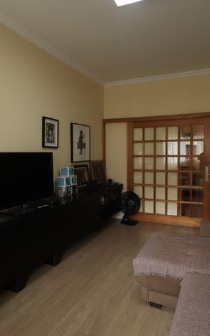 Casa à venda com 235m², 3 quartos e 2 vagasSala de TV