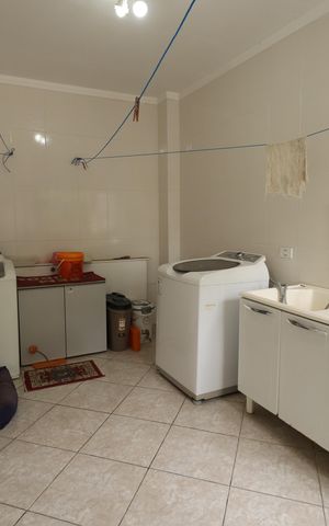 Casa à venda com 235m², 3 quartos e 2 vagasÁrea de Serviço 2