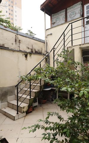 Casa à venda com 235m², 3 quartos e 2 vagasQuintal