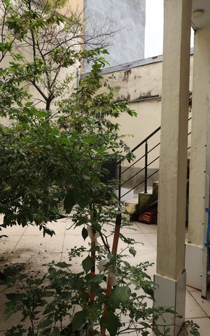 Casa à venda com 235m², 3 quartos e 2 vagasQuintal