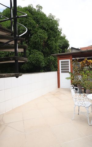 Casa à venda com 235m², 3 quartos e 2 vagasTerraço 1