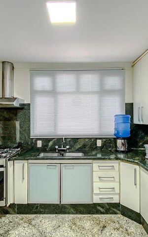 Casa à venda com 200m², 3 quartos e 3 vagasCozinha