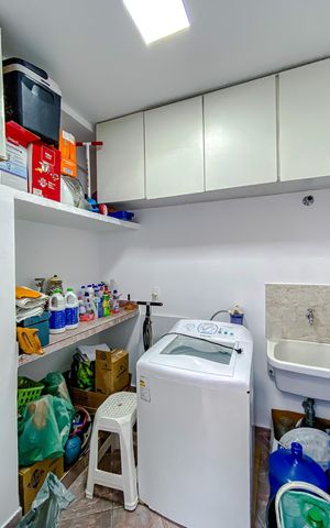 Casa à venda com 200m², 3 quartos e 3 vagasÁrea de Serviço