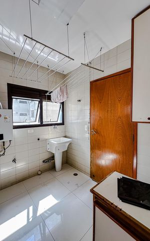Apartamento à venda com 130m², 3 quartos e 2 vagasÁrea de Serviço