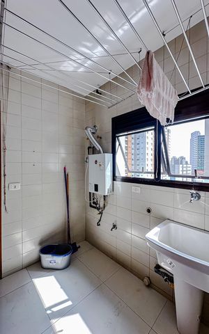 Apartamento à venda com 130m², 3 quartos e 2 vagasÁrea de Serviço