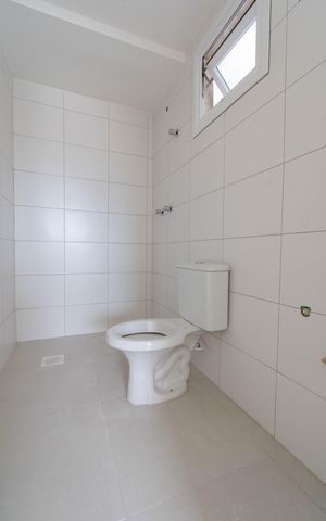 Apartamento à venda com 74m², 2 quartos e 1 vaga Apartamento à venda com 74m², 2 quartos e 1 vagaBanheiro