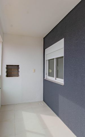 Apartamento à venda com 74m², 2 quartos e 1 vaga Apartamento à venda com 74m², 2 quartos e 1 vagaVaranda - Sala