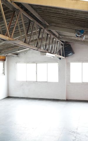 Casa à venda com 400m², 6 quartos e 2 vagasÁrea comum - Salão 