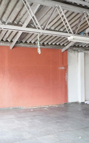 Casa à venda com 400m², 6 quartos e 2 vagasÁrea comum - Salão 