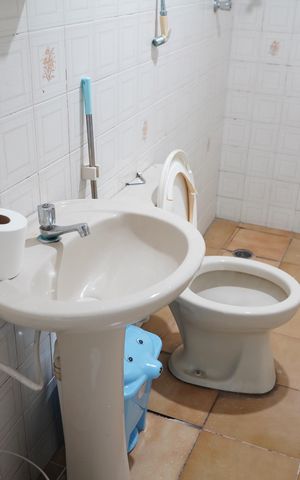 Casa à venda com 400m², 6 quartos e 2 vagasBanheiro 2