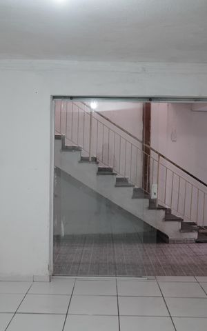 Casa à venda com 400m², 6 quartos e 2 vagasQuarto 6