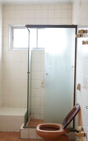 Casa à venda com 400m², 6 quartos e 2 vagasBanheiro 1