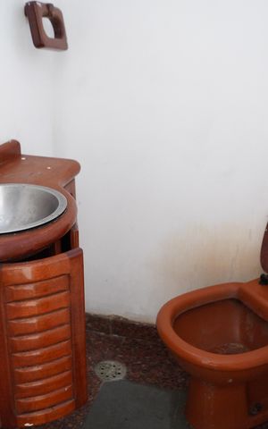 Casa à venda com 400m², 6 quartos e 2 vagasLavabo